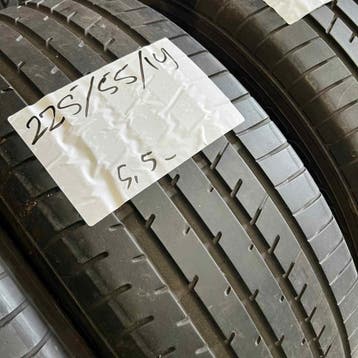 2 x Toyo 225-55-19 Zomerbanden 5,5mm, Auto-onderdelen, Banden en Velgen, 19 inch, Gebruikt, Ophalen of Verzenden, Band(en)