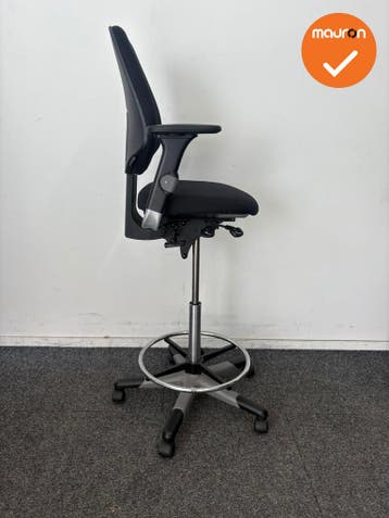 RH Logic Baliestoel - Nieuwe zwarte stoffering - Zilvergrijs, Werkplek, Ophalen of Verzenden, Gebruikt, Stoel