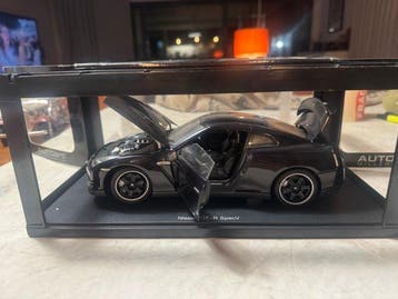 Autoart 1:18 - Modelauto - Nissan GT-R SpecV (R35), Nieuw