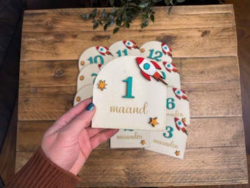 Baby Maand Mijlpalen - Ruimte - Handgeschilderd (Cadeaus), Ophalen of Verzenden, Nieuw