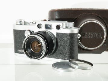 Yashica YE with Yashikor 2,8/50mm + leather case |, Nieuw
