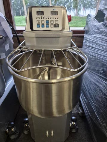 Bakkerij Amsterdam-Zuid veiling bakkerij inventaris, Gebruikt, Bakkerij en Slagerij