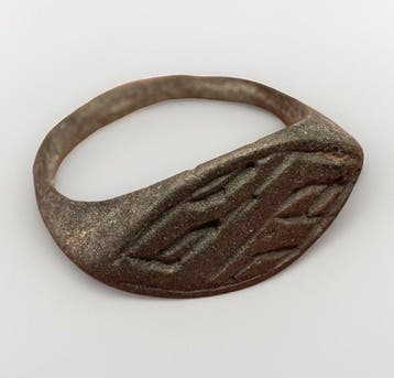 Middeleeuwen, kruisvaardersperiode Brons ring - Levant