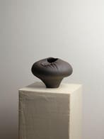 LEA STUDIOS - Valentina Cojocaru - sculptuur, Ebony - 20 cm, Antiek en Kunst