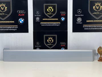 VW Transporter T6 Voorscherm afdekplaat zijpaneel bj.2018, Auto-onderdelen, Gebruikt, Volkswagen