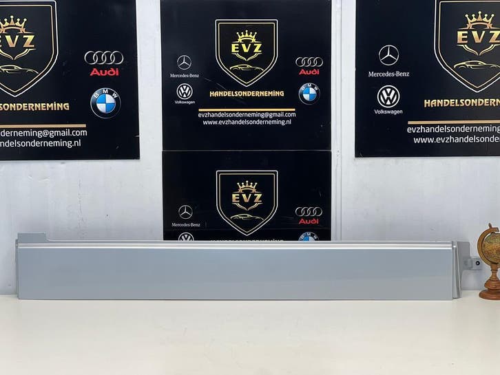 VW Transporter T6 Voorscherm afdekplaat zijpaneel bj.2018, Auto-onderdelen, Carrosserie en Plaatwerk, Gebruikt, Volkswagen
