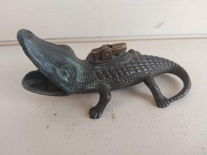 Vintage krokodil - Tafelaansteker - Koper, Antiek en Kunst, Curiosa en Brocante