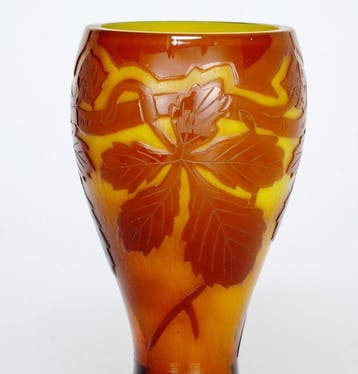Fritz Heckert - Vaas - Kastanjesdecor - Cameo-Glas -, Antiek en Kunst, Antiek | Glas en Kristal