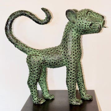 Léopard en bronze à patine verte - sculptuur - Nigeria, Antiek en Kunst