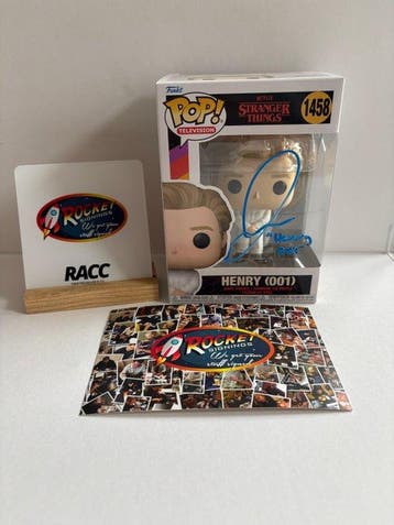 Stranger Things - Signed by Jamie Campbell Bower, Nieuw