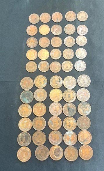 Japan. Meiji Dragon Copper Coin Collection – 30x 2 Sen & 25x