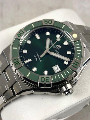 Maurice Lacroix - Aikon Automatic - AI6057-SSL5F-630-D -, Nieuw