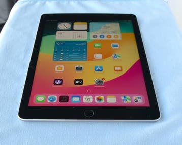 iPad 6 (2018) 128GB WiFi + Cellular Zwart: met garantie, Computers en Software, 9 inch, Apple iPad, Zwart, Ophalen of Verzenden