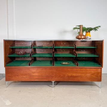 Mid-Century Vitrine Toonbank – Mahonie, Chroom & Gehard Glas, Bruin, 100 tot 150 cm, 150 tot 200 cm, Ophalen of Verzenden