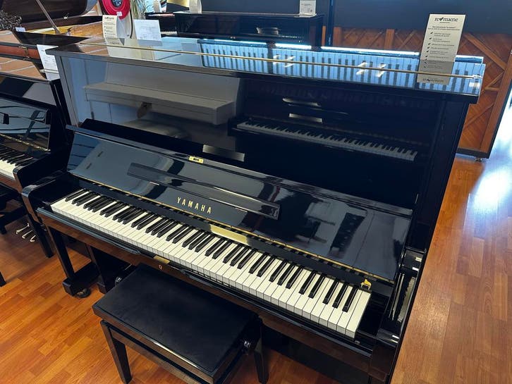 Yamaha U2 (1977), Muziek en Instrumenten, Piano's, Zwart, Zo goed als nieuw, Verzenden