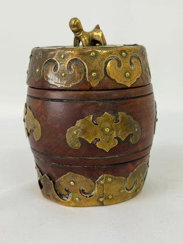 Houten (of bamboe) dekselvat met koperen beslag - China -, Antiek en Kunst