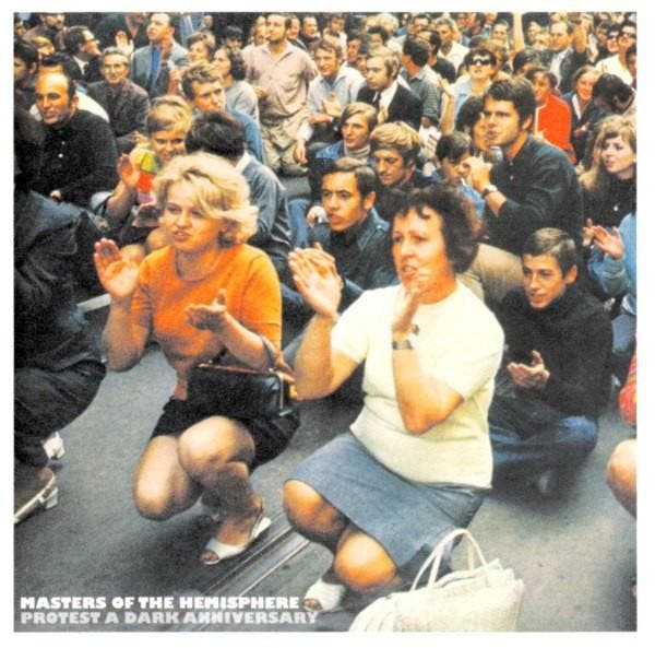 cd - Masters Of The Hemisphere - Protest A Dark Anniversary, Cd's en Dvd's, Cd's | Rock, Zo goed als nieuw, Verzenden