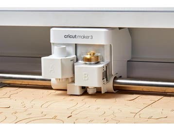 Cricut Maker 3 - Slimme snijmachine - Snijdt 300+ materialen, Verzenden, Zo goed als nieuw