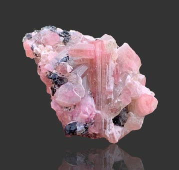 Toermalijn kristalmonster volledige tros roze kleur 270, Verzamelen, Mineralen en Fossielen