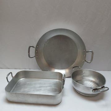 1 grand plat rond BOURGEAT 40 x 9 cm 1 plat TOURNUS 35 x 26
