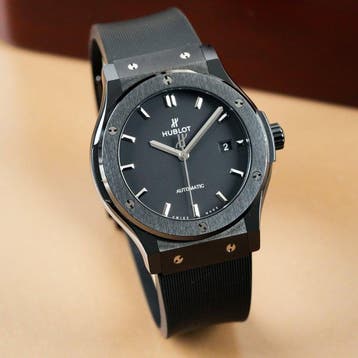 Hublot - Classic Fusion-Black Magic-Chrono Date -, Nieuw