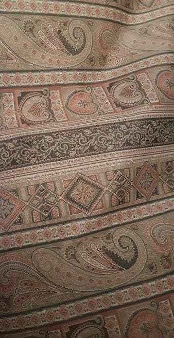 Prachtige stof gemaakt in Italië - Textiel - 600 cm - 150 cm