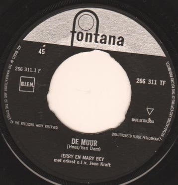 vinyl single 7 inch - Jerry En Mary Bey - De Muur / Rozen..., Cd's en Dvd's, Verzenden, Zo goed als nieuw, 7 inch, Pop