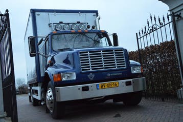 Unieke Amerikaanse showtruck International 4600 V8 automaat, Blauw, Leder, Overige kleuren, Diesel