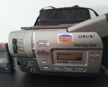 Sony CCD-TR417E Video8 camera