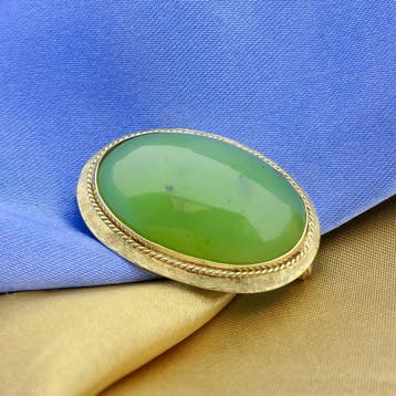 Gouden broche met Jade, Gebruikt, Ophalen of Verzenden, Met edelsteen, Goud