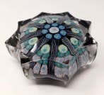 Strathearn Glass Scotland - Presse-papier - Star cut form -