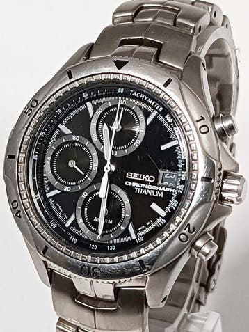 Seiko - Chronograph Titanium 7T62-0AC0 – Black Dial - Zonder
