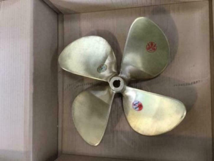 Schroeven nieuw en gebruikt   (meer dan 100), Watersport en Boten, Bootonderdelen, Motor en Techniek, Nieuw, Zeilboot of Motorboot