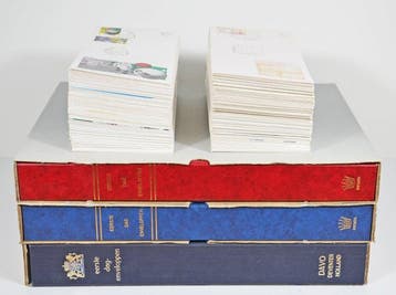 Nederland 1977/1999 - Verzameling van 324 ongeadresseerde, Postzegels en Munten, Postzegels | Nederland, Gestempeld