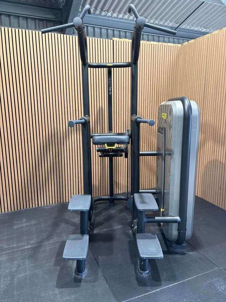 Technogym Element + Kneeling Easy Chin Dip (MB91) Black Grey, Sport en Fitness, Fitnessapparatuur, Nieuw, Verzenden