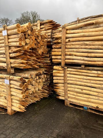 Robiniahouten palen, robinia paal 200cm lang 8-10cm dik, Ophalen, Nieuw