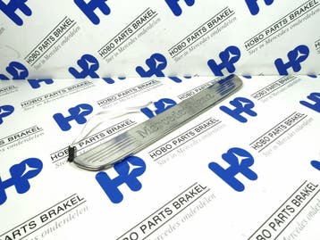 Instap sierlijst A 205 680 6903 LV, Auto-onderdelen, Ophalen of Verzenden, Gebruikt, Mercedes-Benz