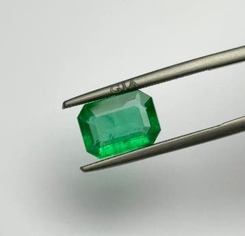 1 pcs Groen Smaragd - 2.96 ct - International Gemological, Sieraden, Tassen en Uiterlijk, Edelstenen, Nieuw