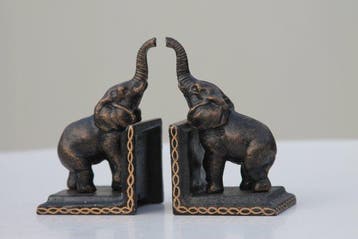 Boekensteunen (2) - olifant - Gietijzer