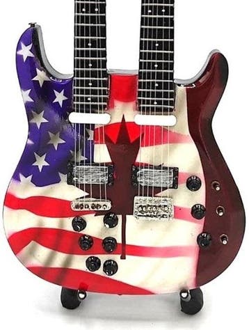 Miniatuur replica double neck gitaar - Amerikaanse vlag, Verzamelen, Muziek, Artiesten en Beroemdheden, Ophalen of Verzenden, Nieuw