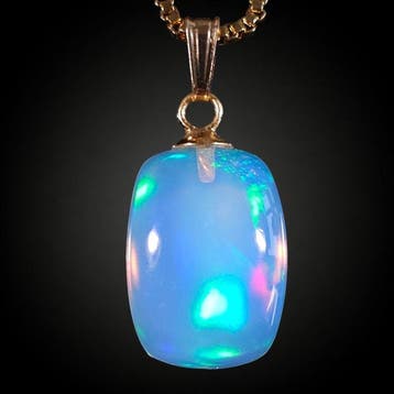 Geen minimumprijs – 5,30 ct stralend blauwopaal met brede