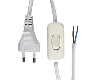 Aansluitsnoer met schakelaar - 0.75mm² - 2 meter - Wit, Doe-het-zelf en Verbouw, Elektra en Kabels, Ophalen of Verzenden, Nieuw