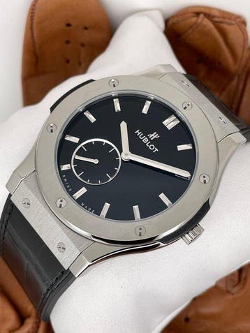 Hublot - Classic Fusion 45 Ultra Thin - 515.NX.1270.LR -, Sieraden, Tassen en Uiterlijk, Horloges | Heren, Nieuw
