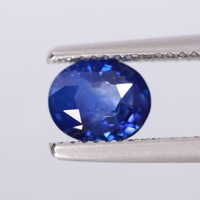 1 pcs Blauw Saffier - 1.68 ct - nternational Colored, Sieraden, Tassen en Uiterlijk, Edelstenen