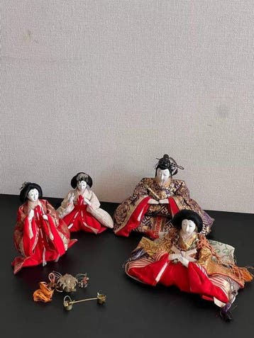 Unbranded - Pop Vintage Japanese Hina-ningyo Doll Set