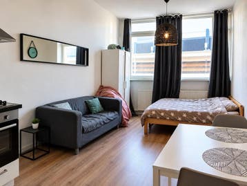Te huur: Studio Laan van Meerdervoort in Den Haag, Den Haag, Zuid-Holland