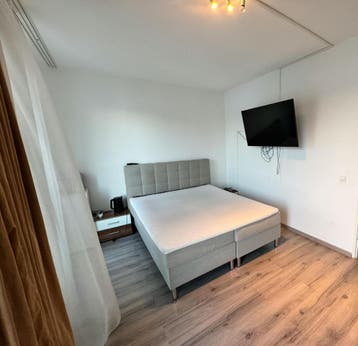 Eigen Kamer aan Maashaven N.z., Rotterdam, 50 m² of meer, Rotterdam