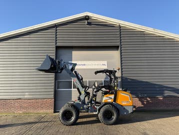 Giant G2700 X-TRA HD+ minishovel (veel opties: pro inching,, Zakelijke goederen, Machines en Bouw | Kranen en Graafmachines, Ophalen