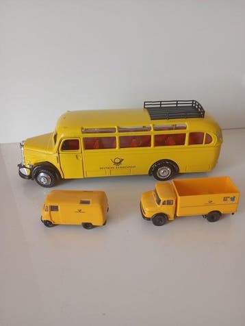 NZG Modelle 1:43 - Modelauto (3) - Mercedes Benz Omnibus O, Nieuw