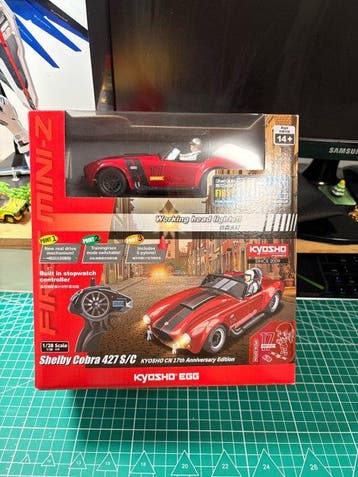 Kyosho 1:28 - Modelauto - Shelby Cobra 427 S/C